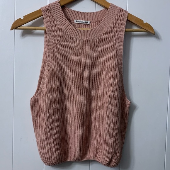 Sleeveless Pink Knit Top - Picture 4 of 8
